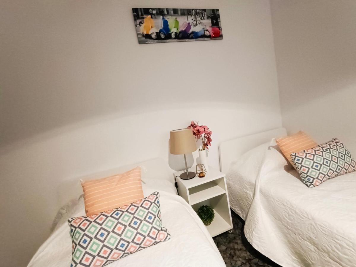By Plaza Urquinaona Rooms Barcelona Eksteriør billede