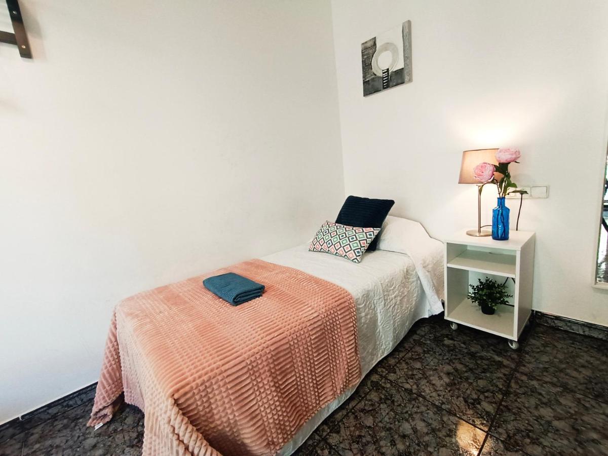By Plaza Urquinaona Rooms Barcelona Eksteriør billede